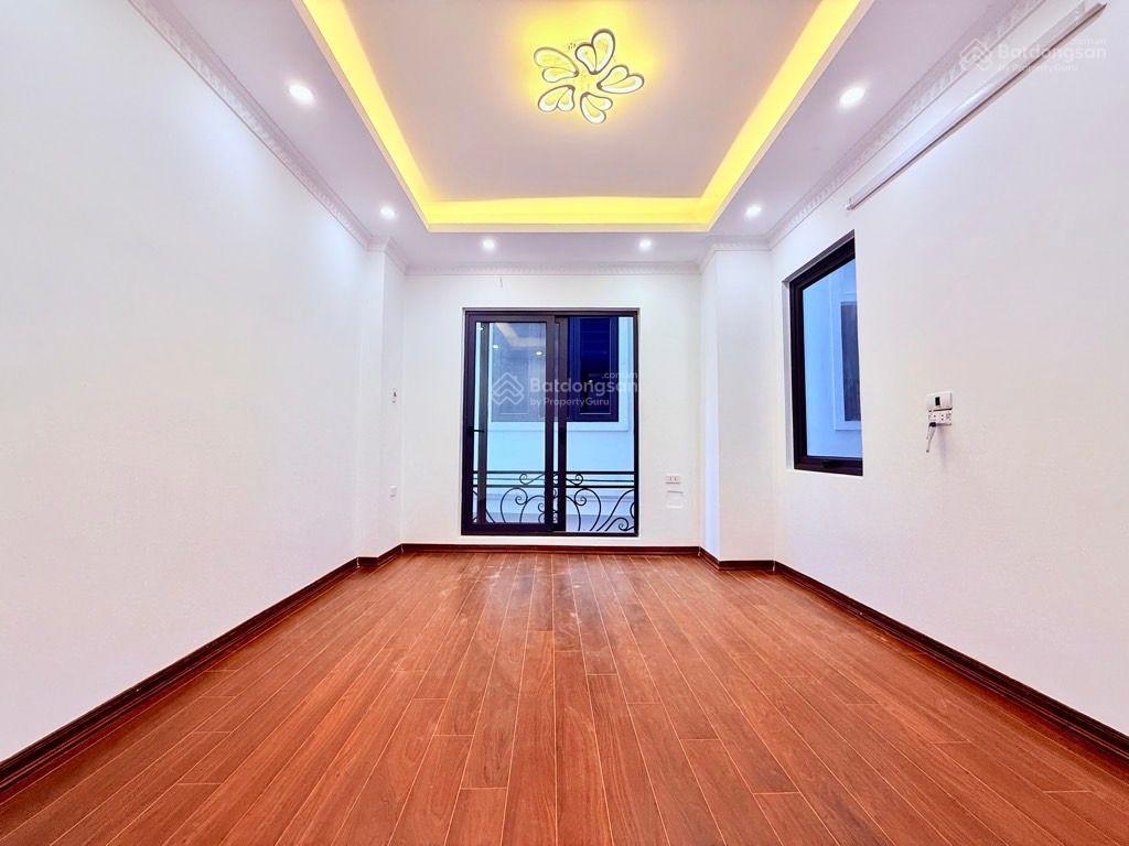 Lô góc xuân đỉnh, sát cv hoà bình, 35m2 hơn 8 tỷ, dân xây, ô tô, thang máy, lô góc, nội thất vip