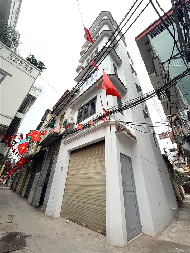 P/l ô tô tránh xuân đỉnh, 30m2 chỉ 8.x tỷ, dân xây, ngõ thông, kinh doanh, lô góc, full nội thất