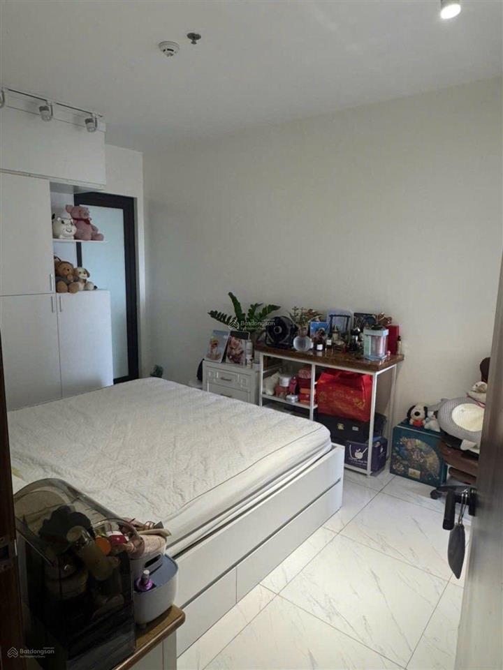 Bán gấp, ch no5 ecohome 3, 60m2 hơn 4 tỷ, 2pn 2wc full nội thất, tầng cao, view công viên, hiếm quá