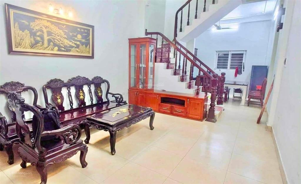 P/l đông ngạc, 40m2 4 tầng 4 ngủ hơn 8 tỷ, mặt ngõ thông, ô tô tránh, kinh doanh, tiềm năng, hiếm