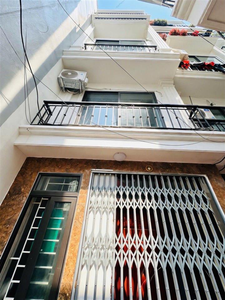 Xuân đỉnh, sát ngoại giao đoàn, 40m2 chỉ 10 tỷ, dân xây mới, ngõ thông, ô tô đỗ, lô góc, hiếm quá