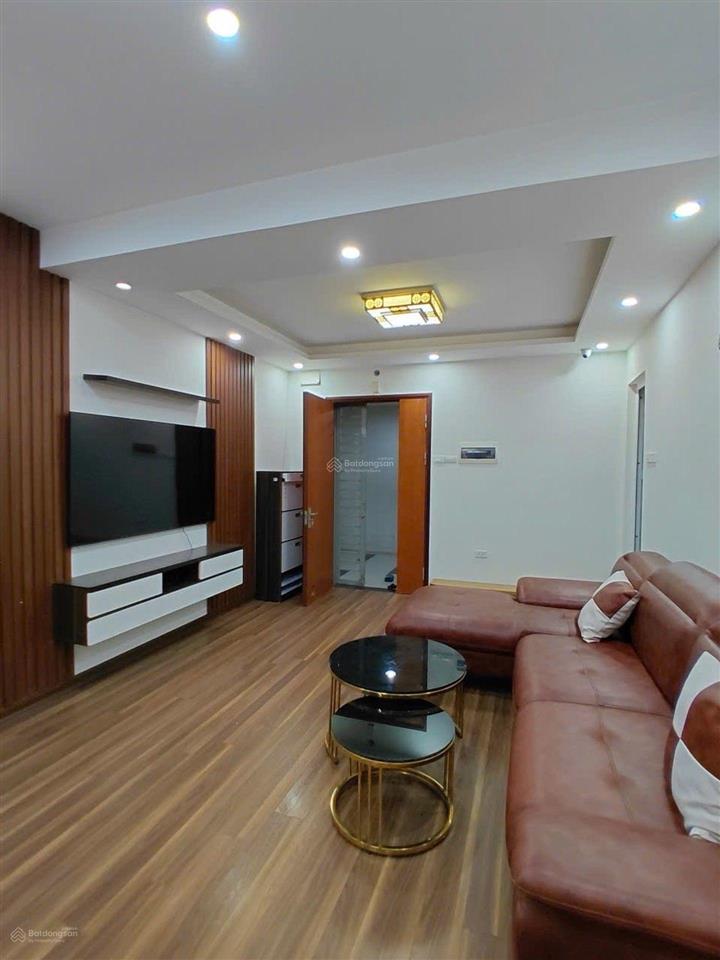 Ch oct5b resco cổ nhuế, 65m2 2pn 2wc full nội thất xịn hơn 4 tỷ, tầng vip, view thoáng, sổ sẵn