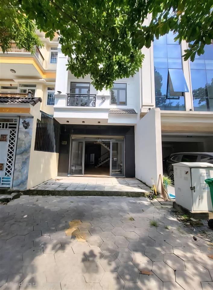 Nhà 5x21m trệt 3 lầu (có thang máy) mặt tiền đường d5 khu tm the season, lái thiêu, tp. hcm