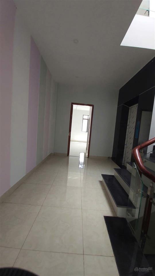Nhà 5x21m trệt 3 lầu (có thang máy) mặt tiền đường d5 khu tm the season, lái thiêu, tp. hcm