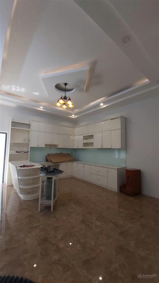 Nhà 5x21m trệt 3 lầu (có thang máy) mặt tiền đường d5 khu tm the season, lái thiêu, tp. hcm