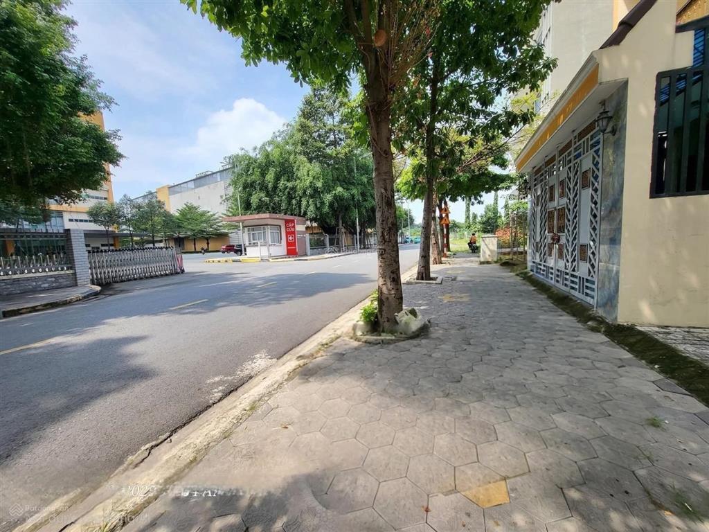 Nhà 5x21m trệt 3 lầu (có thang máy) mặt tiền đường d5 khu tm the season, lái thiêu, tp. hcm