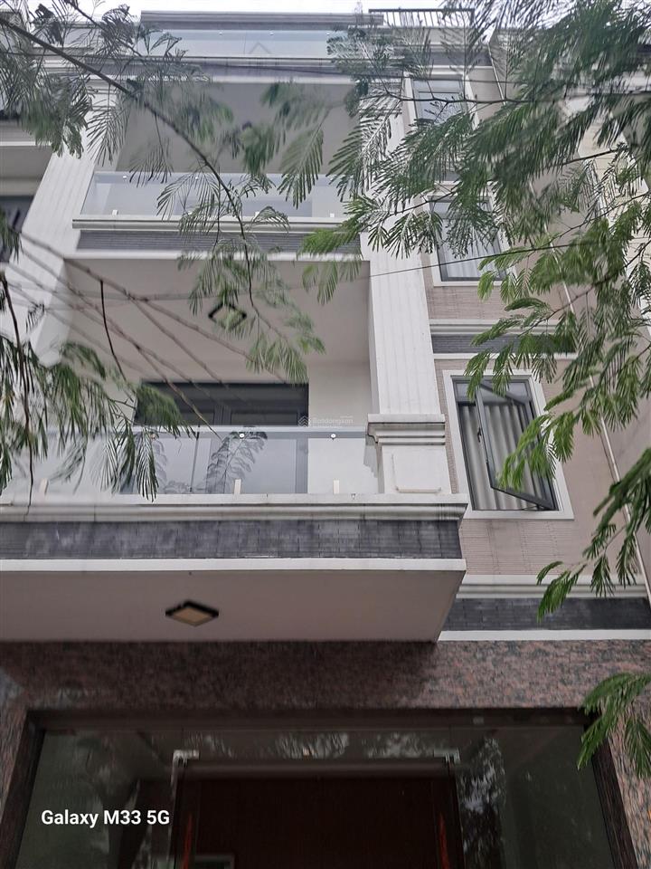 Cho thuê nhà 6x20m có thang máy mặt tiền n2 the season lái thiêu, tp. hcm