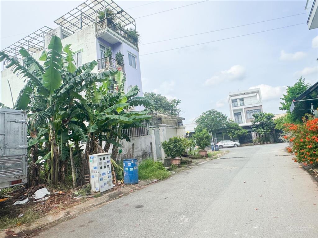 Đất nhà phố kdc vĩnh phú 1, diện tích 138m2 (6x23) hướng đông bắc, kế bên công viên