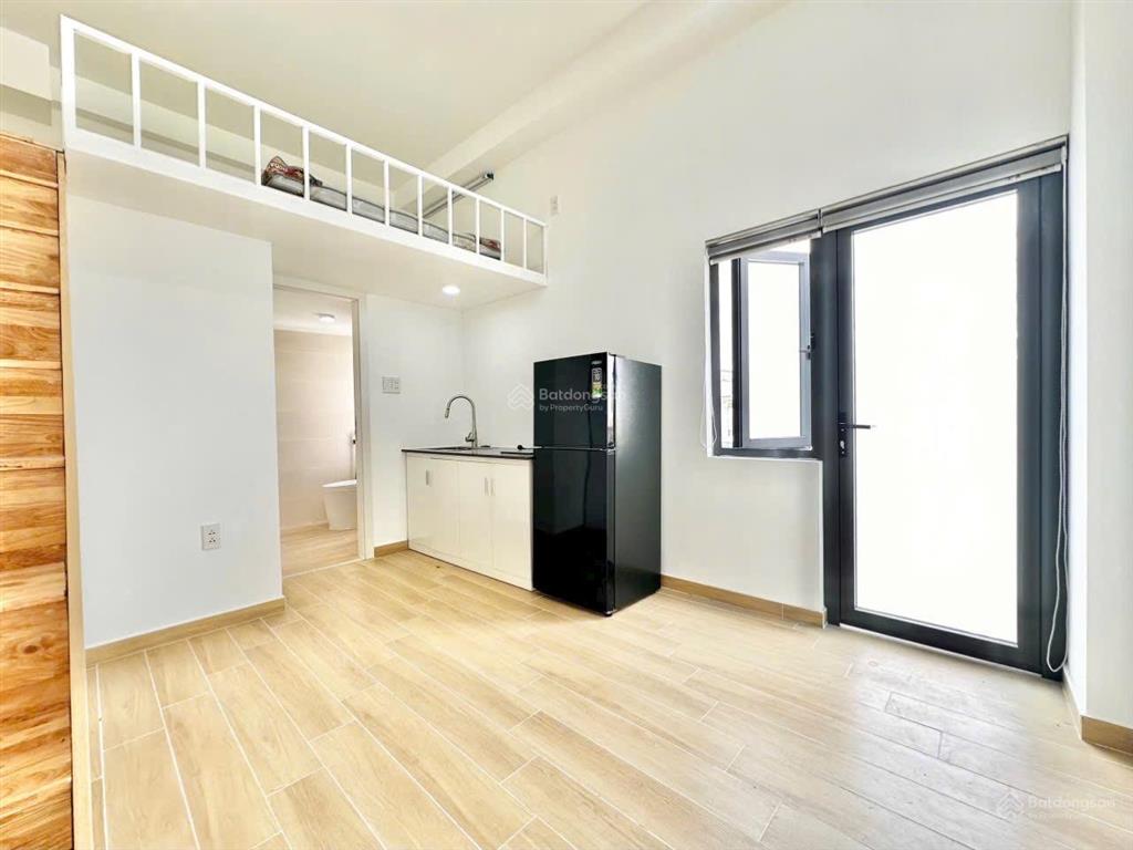 Căn hộ duplex ban công full nội thất, phù hợp 23 người, ngay đại học wsu quận 1