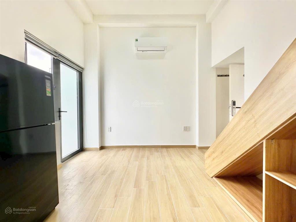 Căn hộ duplex ban công full nội thất, phù hợp 23 người, ngay đại học wsu quận 1