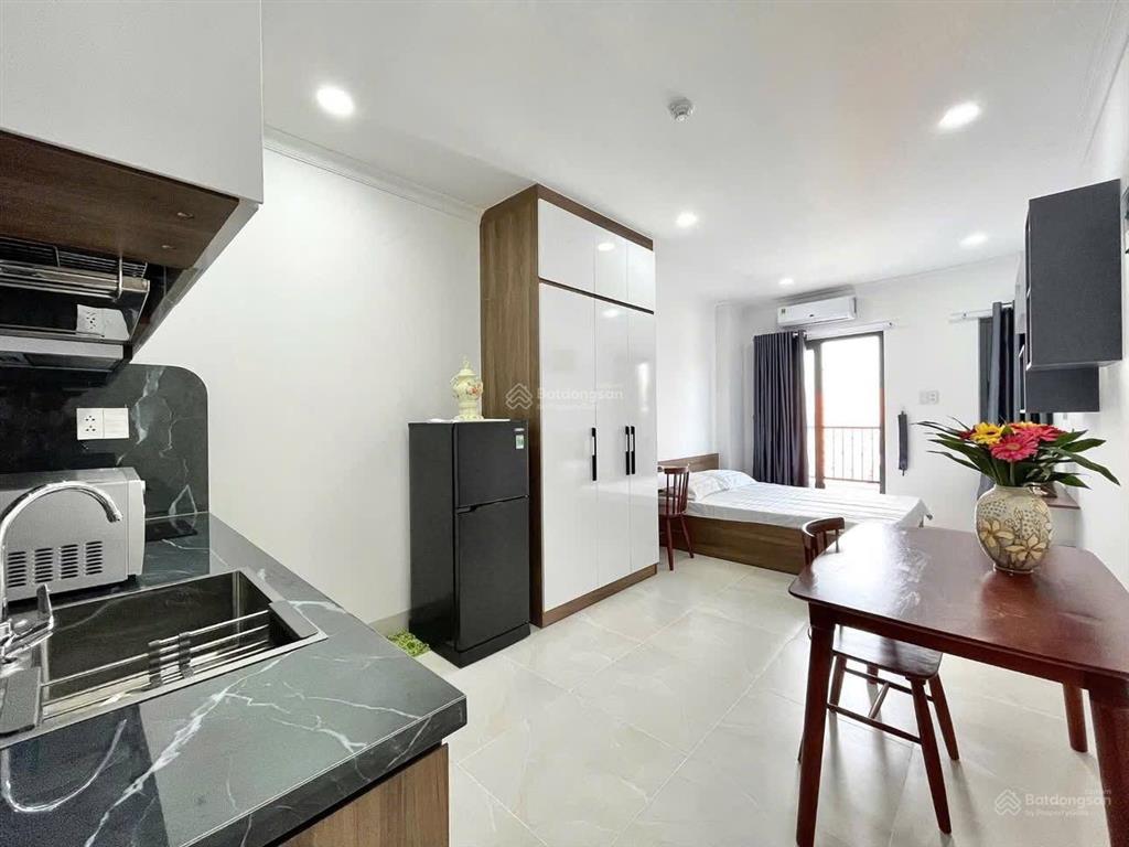 Khai trương căn hộ dịch vụ studio ban công ngay cầu nguyễn văn cừ quận 8