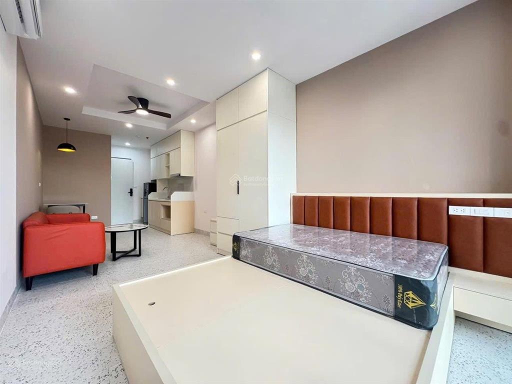 Khai trương căn hộ dịch vụ studio ban công ngay cầu nguyễn văn cừ quận 8