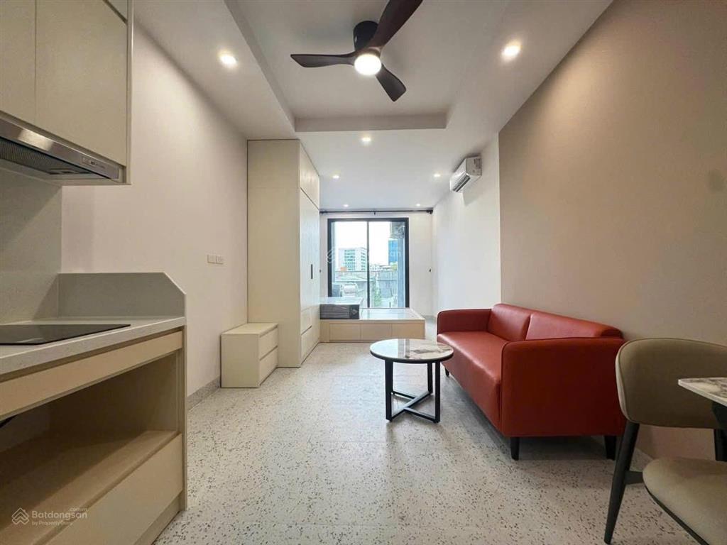 Khai trương căn hộ dịch vụ studio ban công ngay cầu nguyễn văn cừ quận 8