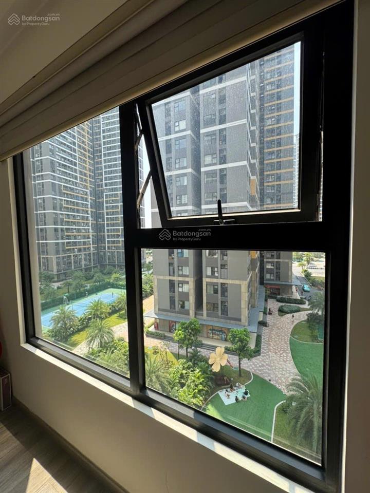 Siêu phẩm 2pn gh3 59m2 full nội thất gỗ, view nội khu hồ bơi cực đẹp giá siêu hời 3,5 tỷ all in