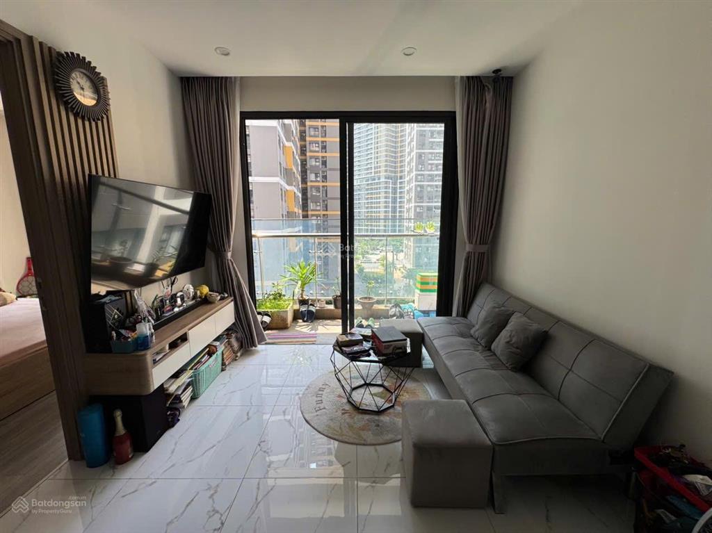 Siêu phẩm 2pn gh3 59m2 full nội thất gỗ, view nội khu hồ bơi cực đẹp giá siêu hời 3,5 tỷ all in