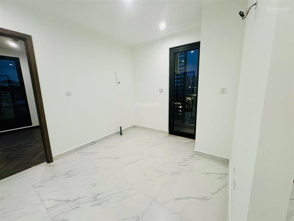 Chính chủ kẹt tiền ngân hàng cắt lỗ sâu 1,2 tỷ căn hộ 2pn the beverly, view sông cực kỳ thoáng mát