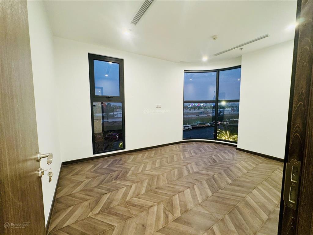 Chính chủ kẹt tiền ngân hàng cắt lỗ sâu 1,2 tỷ căn hộ 2pn the beverly, view sông cực kỳ thoáng mát