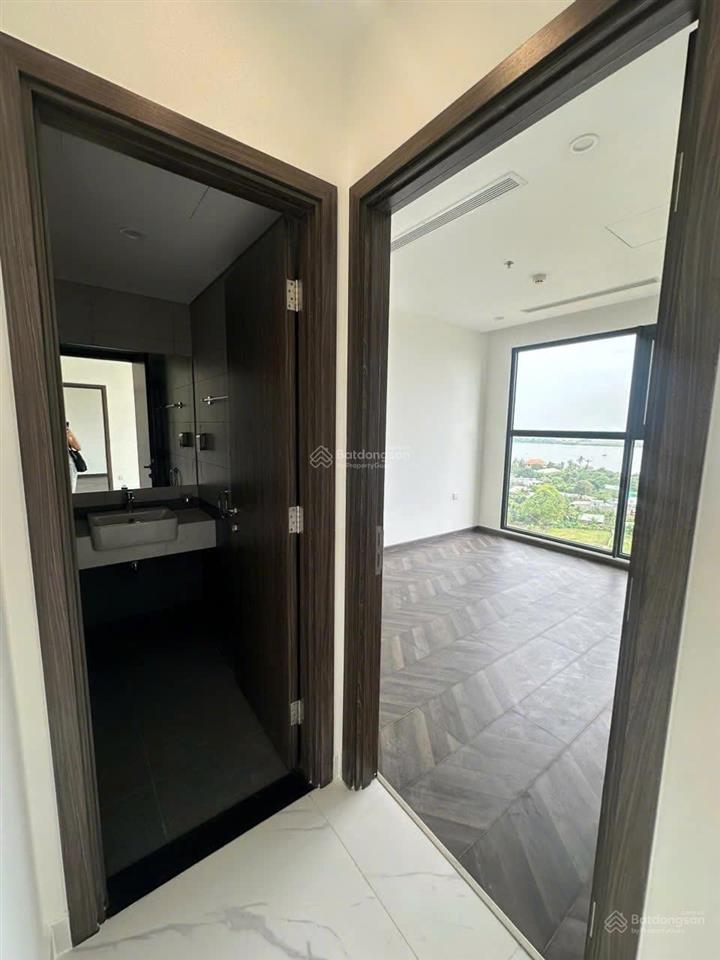 Chính chủ kẹt tiền ngân hàng cắt lỗ sâu 1,2 tỷ căn hộ 2pn the beverly, view sông cực kỳ thoáng mát