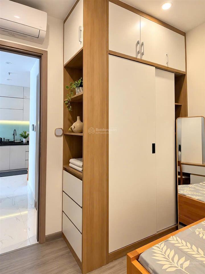 Giá hời bán gấp căn hộ 2pn2wc solari 59m2 full nội thất, view ngoại khu siêu đẹp