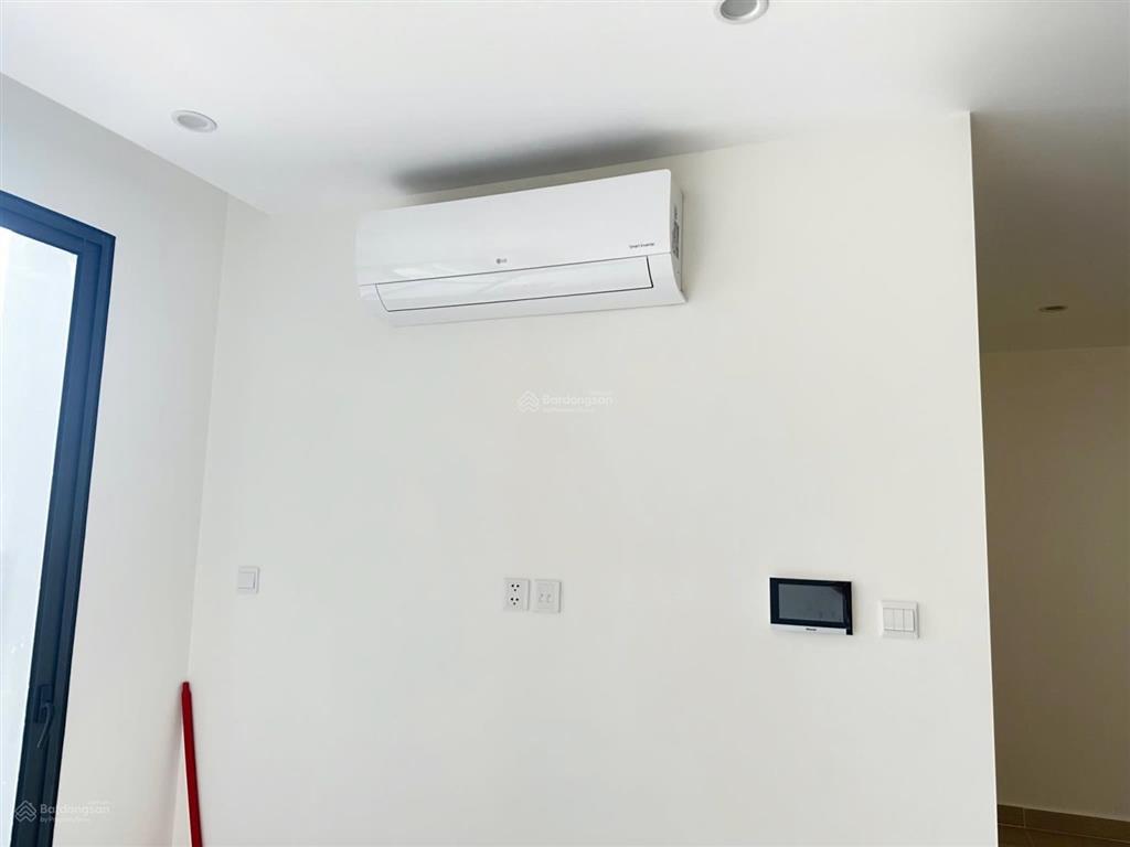Cắt lỗ sâu căn hộ 1pn+ origami giá cực tốt 2tỷ bao hết, view ngoại khu, chủ ko vay giao dịch nhanh