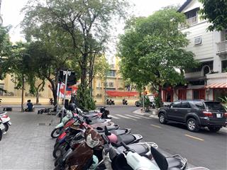 Vị trí đẹp mt hồng lĩnh cx bắc hải quận 10, dt 83m2 bề ngang 5.6m, sổ riêng, 4 lầu, shr, chỉ 24 tỷ