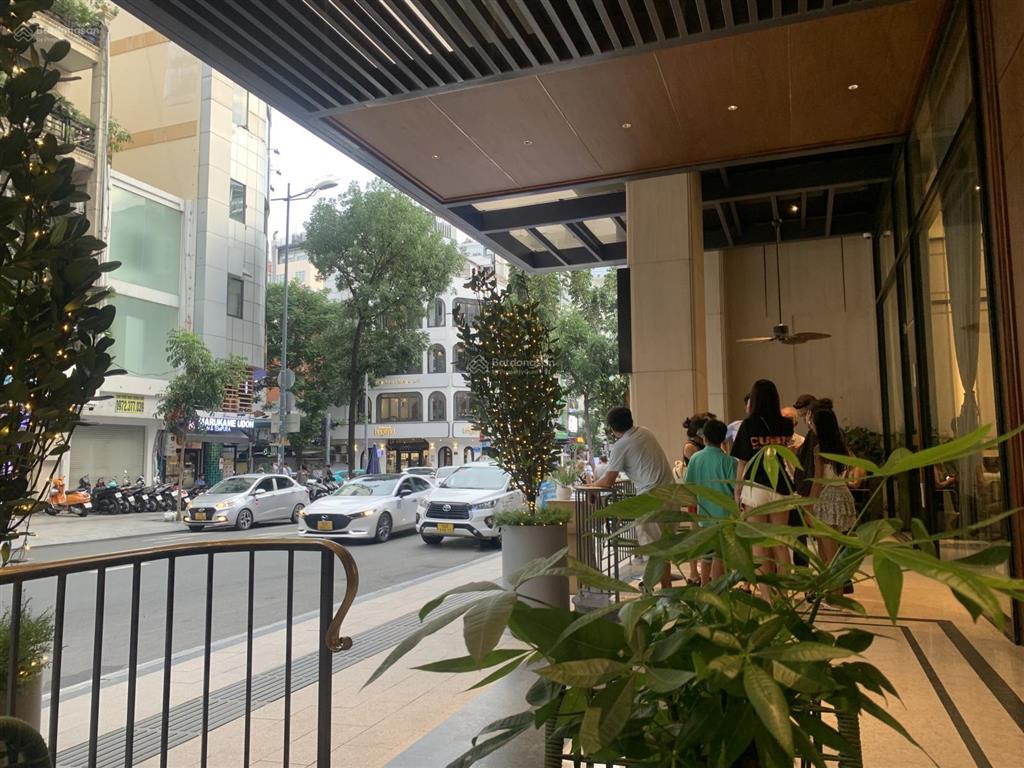 Khách sạn mini lý tự trọng p bến thành, dt 79m2 xây 5 tầng, ngang 5.2m, sđcc, chỉ 28 tỷ