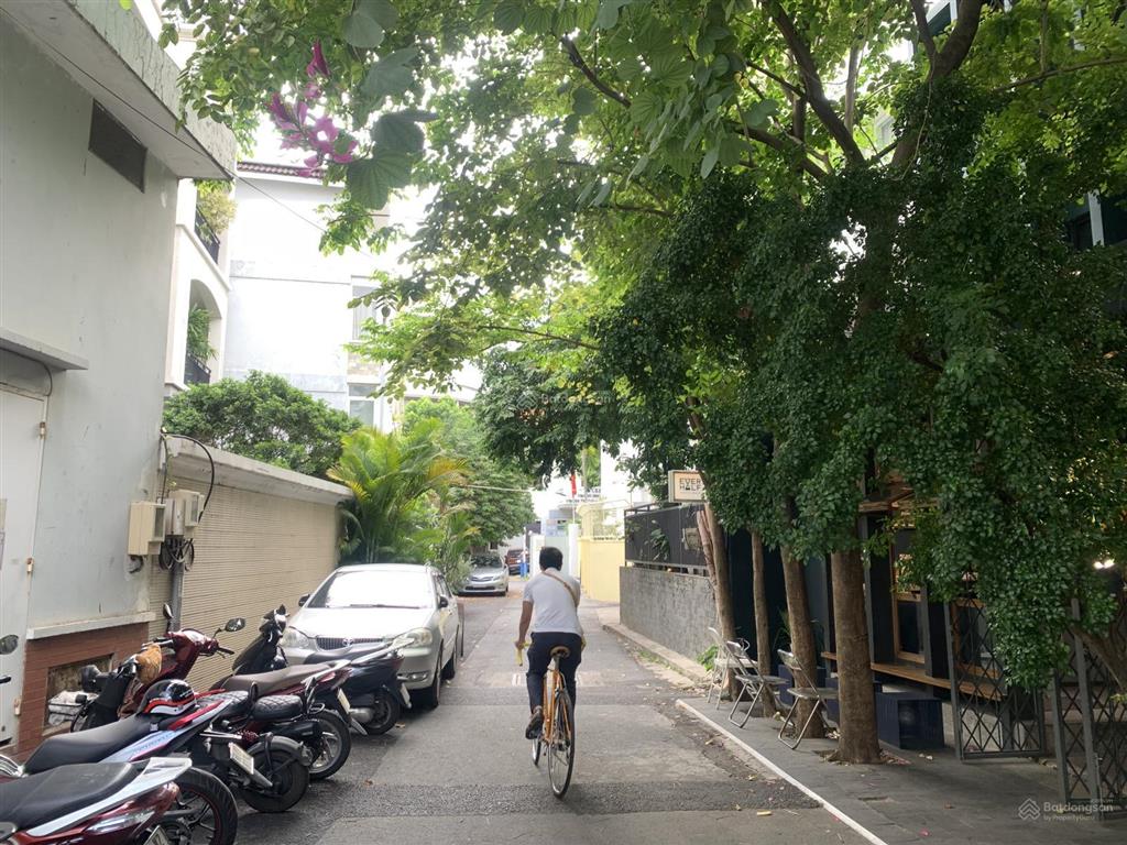 Biệt thự đẹp trần quốc thảo quận 3 dt 222m2 ngang 12m, 4 lầu + hầm, shr, ở & office kd chỉ 75 tỷ