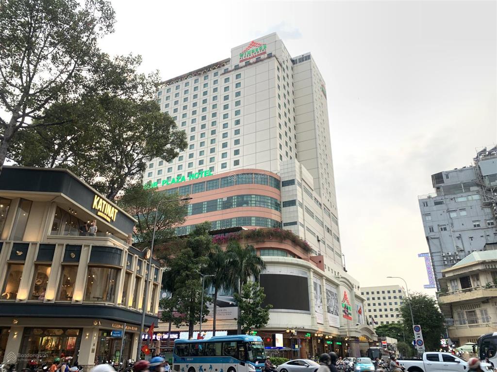 Mặt tiền trần phú quận 5 đường 2 chiều lề rộng sát windsor 72m2 ngang 4m kc 5 lầu kdoanh chỉ 36.7 t