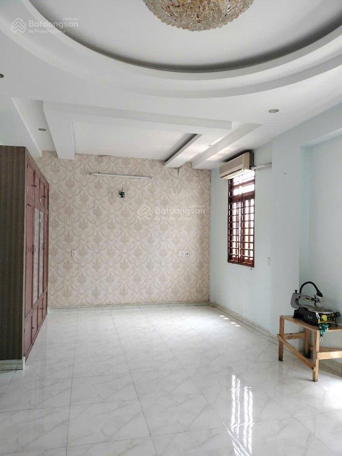 Nhà mt kinh doanh văn thân quận 6 dt 118m2 bề ngang 7.5m xây 4 lầu shr giá chỉ 25.8 tỷ