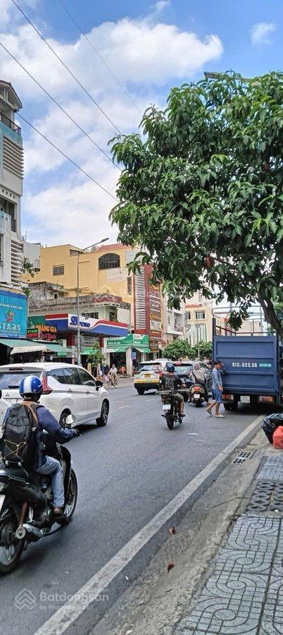 Nhà mặt tiền lạc long quân quận 11, đường rộng lề tốt, dt 164m2 full kdoanh, shr, tài chính 30 tỷ