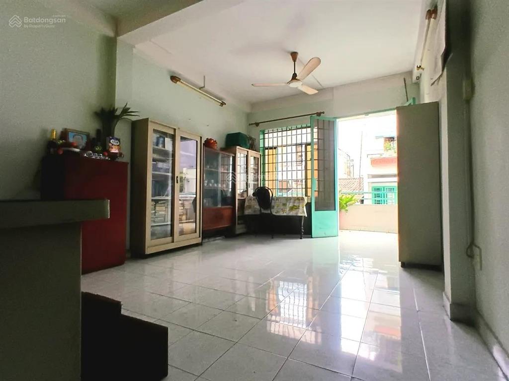 Nhà 4 tầng an dương vương trung tâm, đoạn 2 chiều kinh doanh, dt 68m2 bề ngang 4m, shr, chỉ 18.5 tỷ