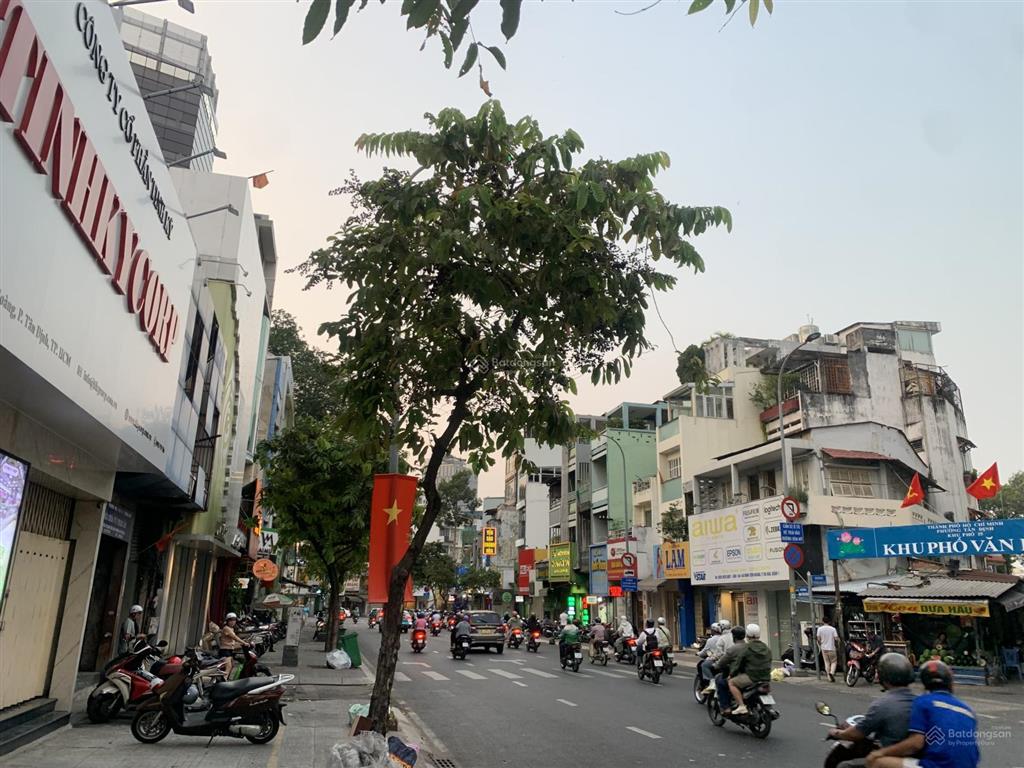 Nhà 4 lầu thang máy mt đinh tiên hoàng quận 1 dt 40m2 làm office & cty, c.thuê 81tr/th chỉ 18.9 tỷ
