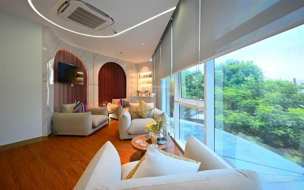 Toà nhà góc 2 mt nguyễn trãi q1 dt 387m2 kết cấu 9 lầu 2 hầm góc mt 14m shr 1 sổ giá bán 450 tỷ