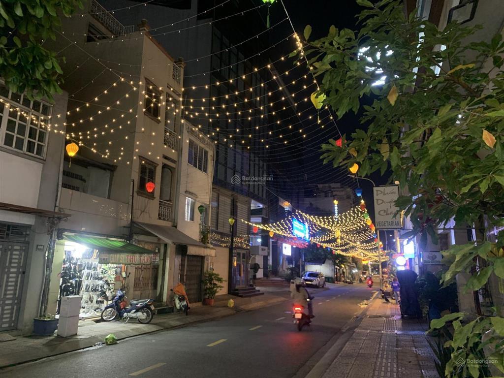 Nhà mặt tiền mai thị lựu quận 1 saigon đường 2 chiều lề tốt dt 60m2 kc 5 lầu shr chỉ 18.9 tỷ
