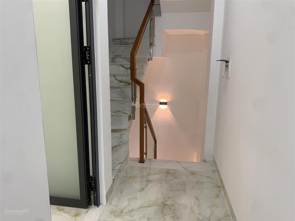 Nhà an dương vương quận 5 hẻm đẹp sáng dt 48m2 bề ngang 5m kc 3 lầu shr ở thích chỉ 9.2 tỷ