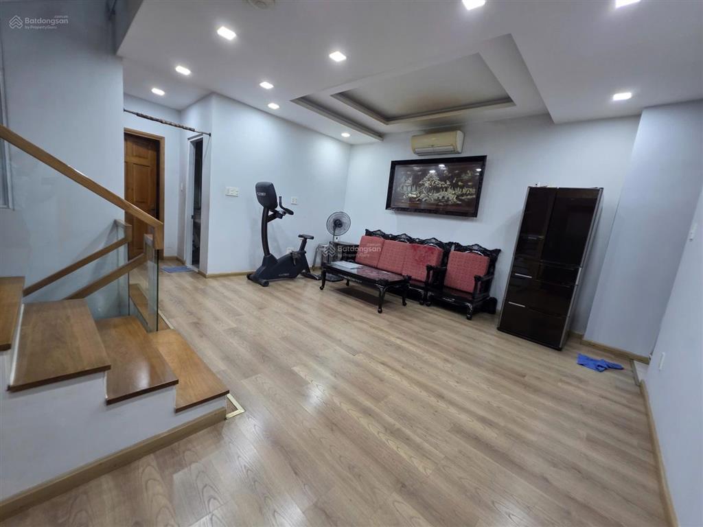 Villa đẹp giữa lòng saigon trần hưng đạo hxh 170m2 ngang 8.7m 4 lầu thang máy ở & office chỉ 59 tỷ