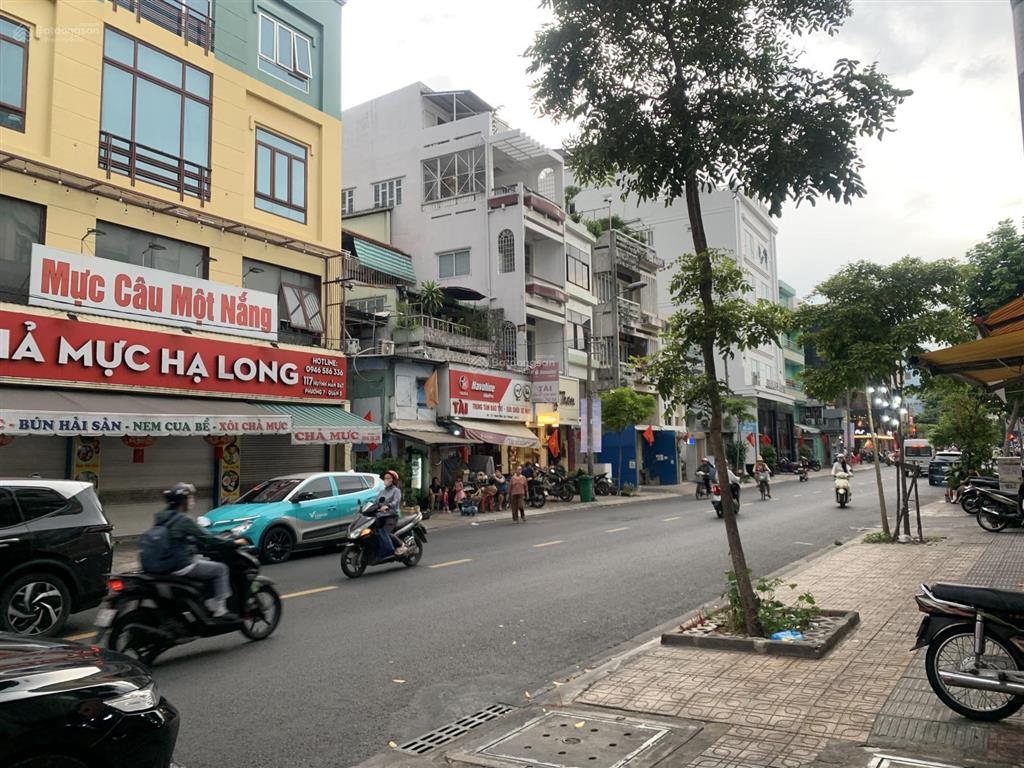 Hiếm nhà mt kinh doanh đỉnh huỳnh mẫn đạt đường 2 chiều q5 dt 17m² xây 6 lầu shr chỉ 9.5 tỷ