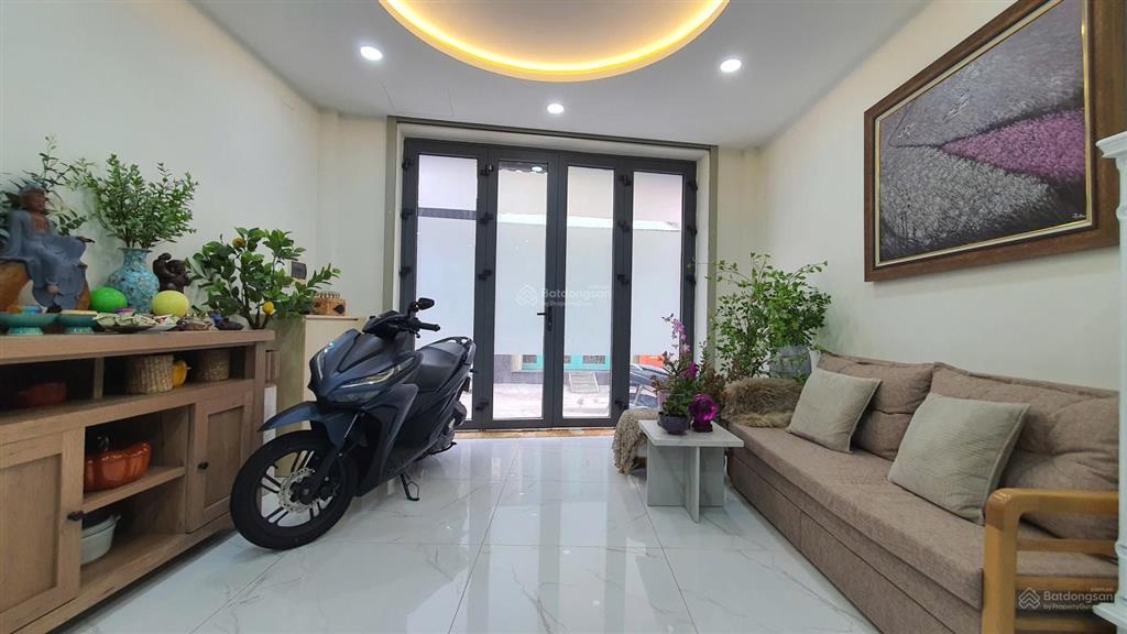 Nhà 5 tầng hxh đẹp tặng full nội thất nơ trang long bình thạnh 40m2 (4x10) shr ở thích chỉ 9.5 tỷ