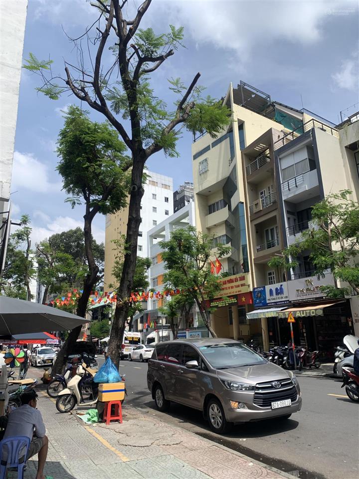 Vip phó đức chính quận 1 đường thông kinh doanh xây homestay dt 60m2 ngang rộng 4m sđcc chỉ 17 tỷ