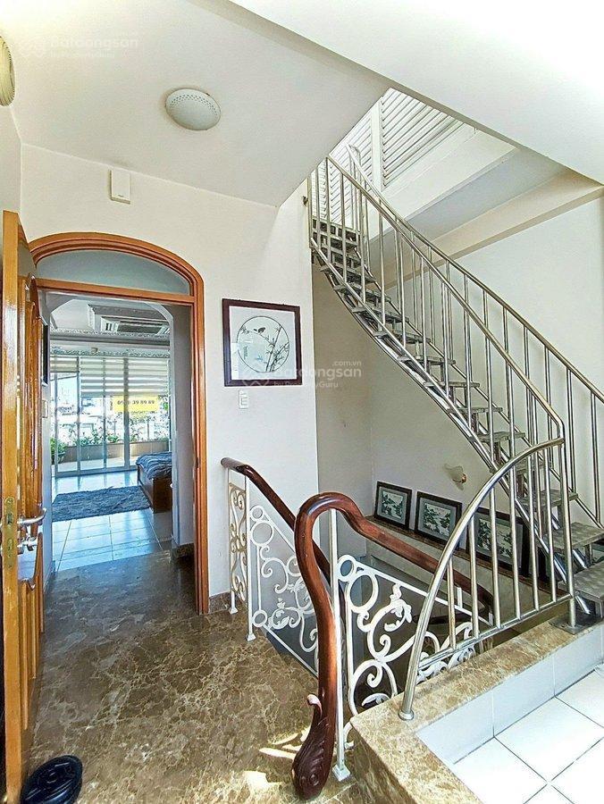 Tòa nhà 6 lầu có hầm đường calmette quận 1 dt 76m² bề ngang 4.8m vuông vức shr chỉ 28.5 tỷ