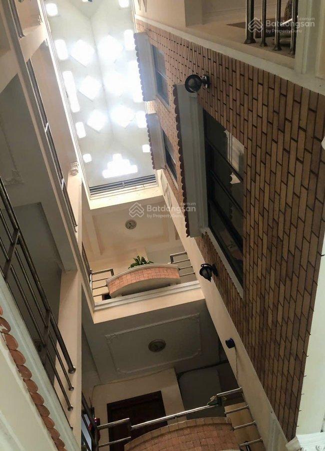 Villa siêu đẹp phan xích long phú nhuận hxh thông dt 207m2 ngang 10m 3 lầu ở & office chỉ 36.8 tỷ