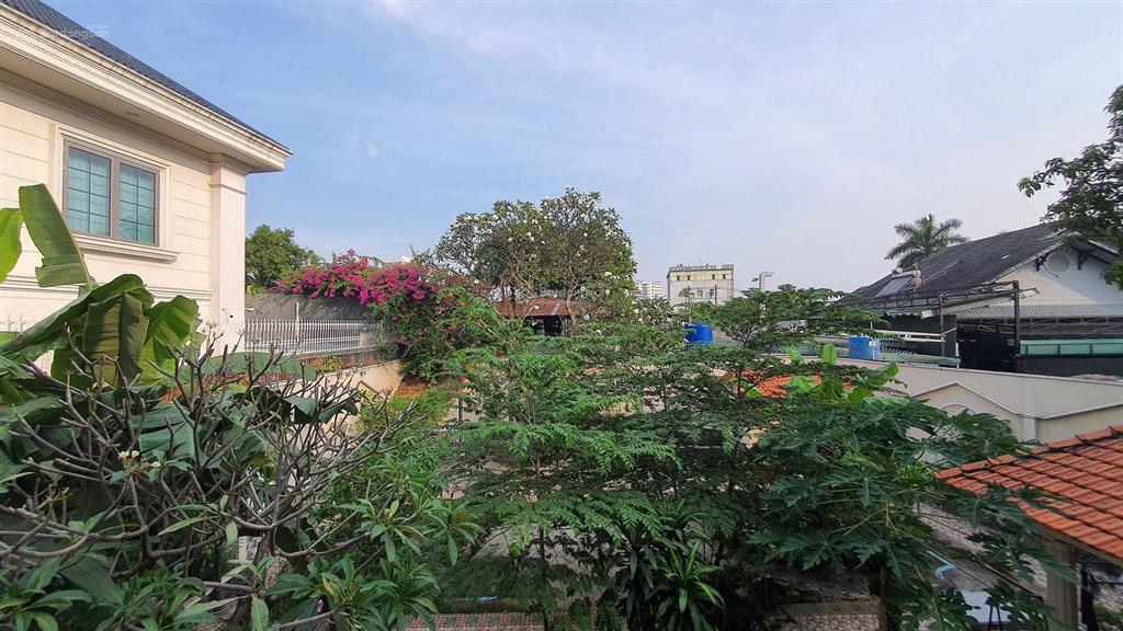 Villa biệt thự lê quý đôn p bình thọ thủ đức dt 716m2 bề ngang 24m đường 12m rộng ở chỉ 72 tỷ