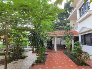 Villa biệt thự lê quý đôn p bình thọ thủ đức dt 716m2 bề ngang 24m đường 12m rộng ở chỉ 72 tỷ