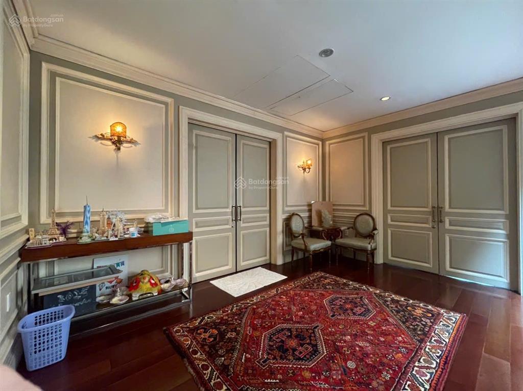 Biệt thự saigon pearl view đẹp sông thoáng mát dt 357m2 bề ngang 17m shr hiếm đẹp chỉ 300 tỷ