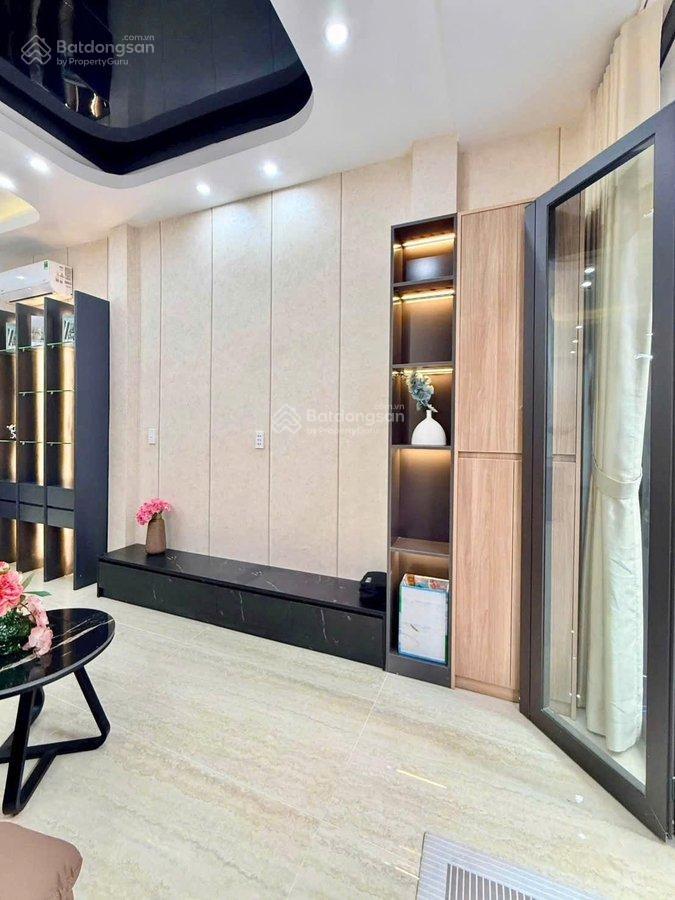 Nhà vị trí đẹp hiếm h502 nguyễn đình chiểu q3 dt 27m2 kết cấu 4 lầu shr ở & kinh doanh chỉ 9.2 tỷ