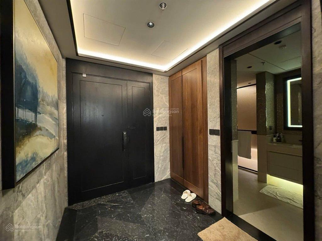 The grand hàng bài góc view hồ gươm hoàn kiếm dt 122m2 di sản trung tâm sđcc chỉ 100 tỷ