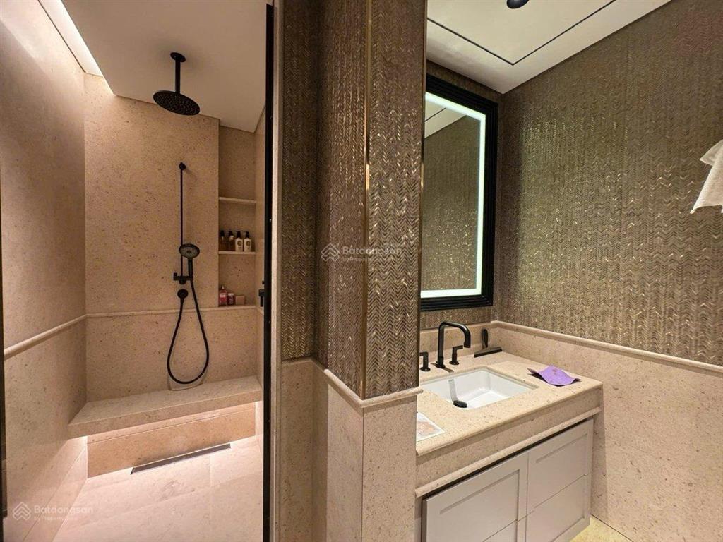 The grand hàng bài góc view hồ gươm hoàn kiếm dt 122m2 di sản trung tâm sđcc chỉ 100 tỷ