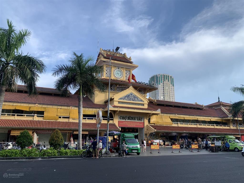 Nhà 4 lầu mặt tiền kim biên 2 xe hơi kinh doanh dt 72m2 ngang 4.2m view sông shr chỉ 23 tỷ