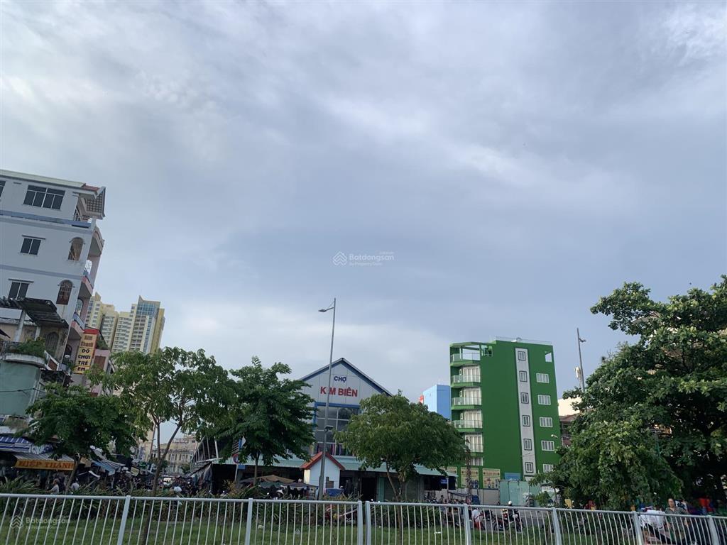 Nhà 4 lầu mặt tiền kim biên 2 xe hơi kinh doanh dt 72m2 ngang 4.2m view sông shr chỉ 23 tỷ