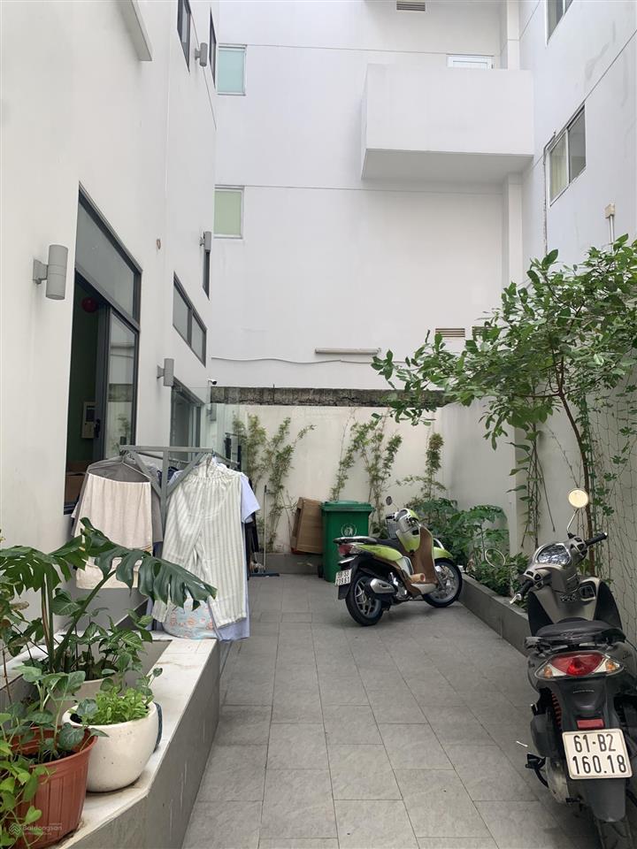 Toà chdv 4 tầng thang máy nguyễn chí thanh, dt 210m2 ngang 10m gần chợ rẫy kdoanh chdv, chỉ 32 tỷ